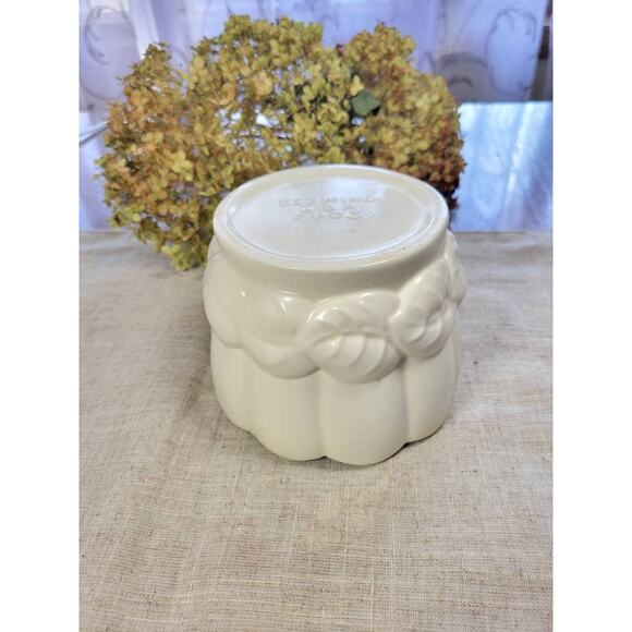 Vintage Red Wing Planter 1403, Art Pottery Pot, Scalloped Edge Leaf - Picture 3 of 4